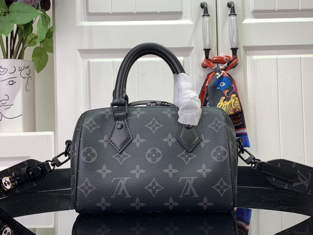 ルイヴィトン バンドリエール 新作 ボストンバッグ Louis Vuitton スピーディ・バンドリエール 18 ブラック M24606 モノグラム・キャンバス ブラック金具 - 画像 (8)