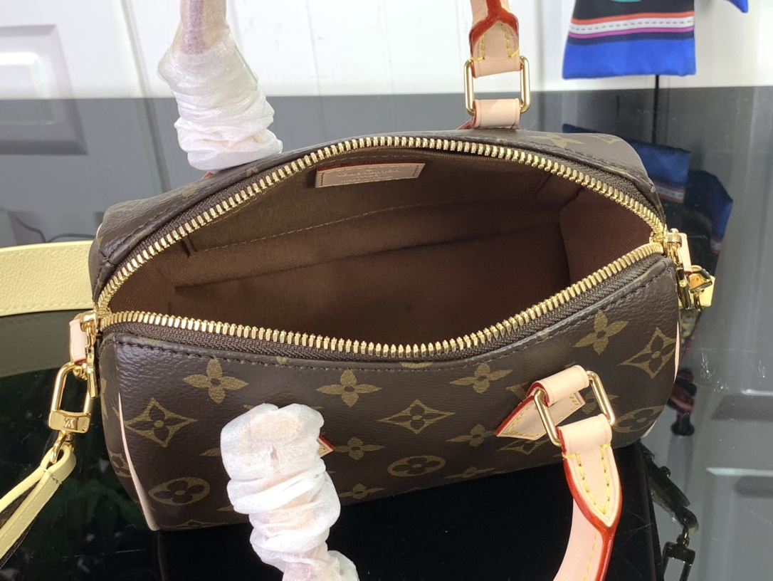 ルイヴィトン バンドリエール 新作 ボストンバッグ Louis Vuitton スピーディ・バンドリエール 18 ダークブラウン M46970 モノグラム・キャンバス ゴールド金具 - 画像 (3)