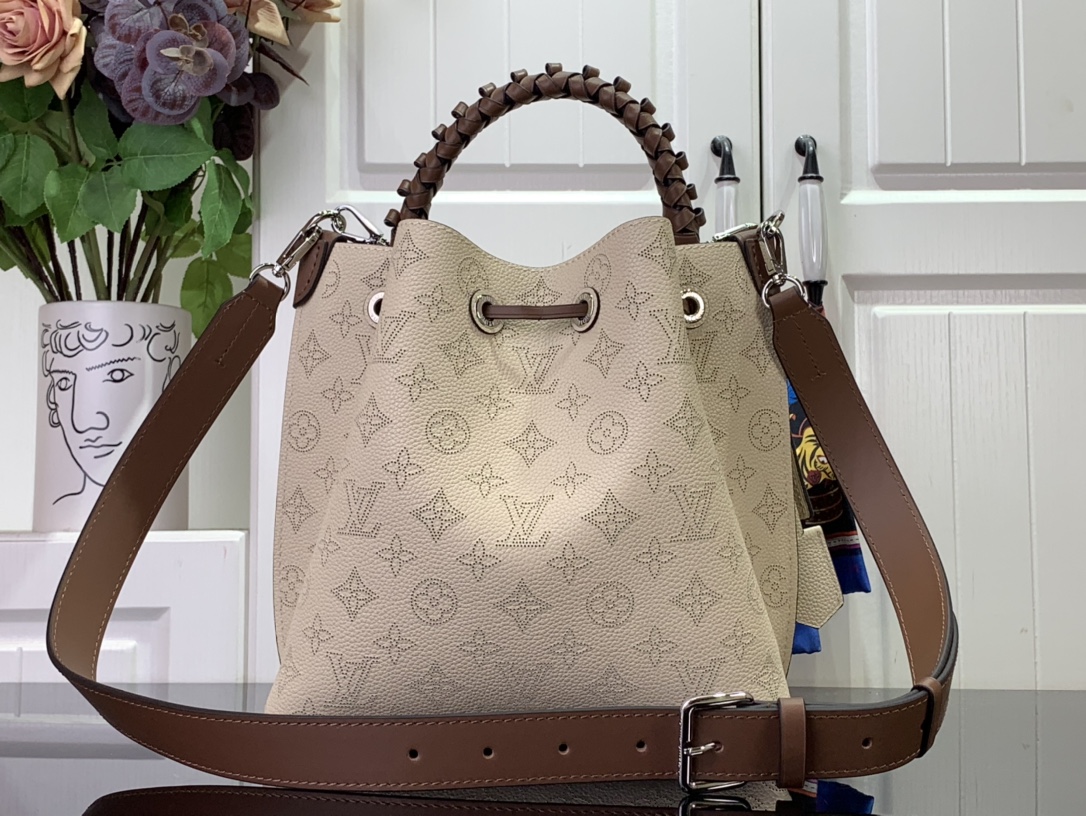 ルイヴィトン ショルダーバッグ 新作 Louis Vuitton ムリア クレーム M55801 牛革 シルバー金具 - 画像 (8)