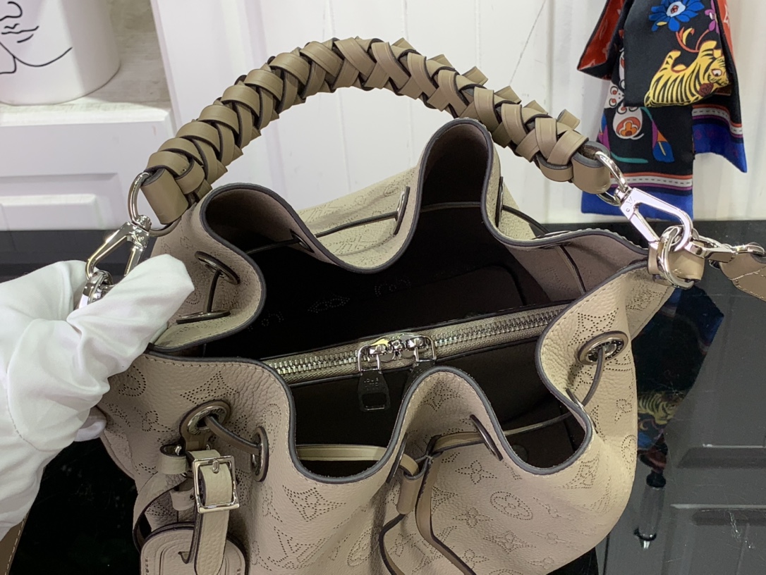 ルイヴィトン ショルダーバッグ 新作 Louis Vuitton ムリア ガレ M55799 牛革 シルバー金具 - 画像 (3)