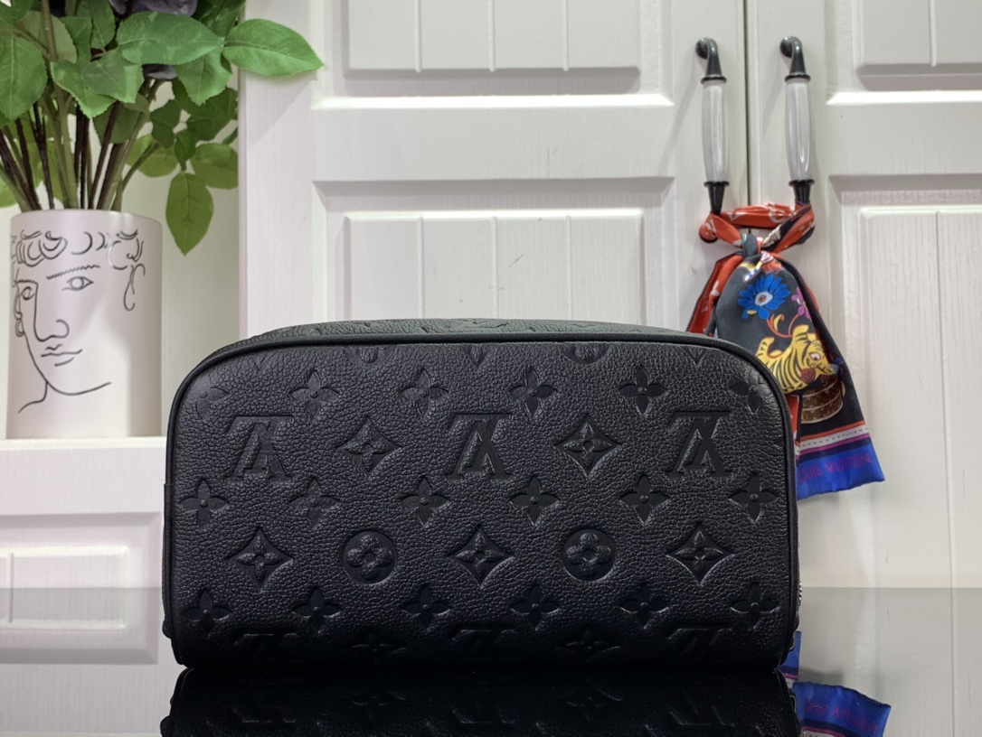 ルイヴィトン バスルームポーチ 新作 Louis Vuitton トイレタリー・バッグ ノワール M11750 モノグラム・アンプラント レザー シルバー金具 - 画像 (4)