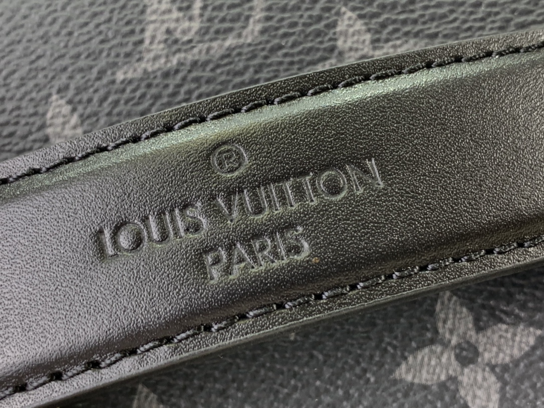 ルイヴィトン バスルームポーチ 新作 Louis Vuitton トイレタリー・バッグ ブラック M11508 モノグラム・エクスリプス キャンバス シルバー金具 - 画像 (5)