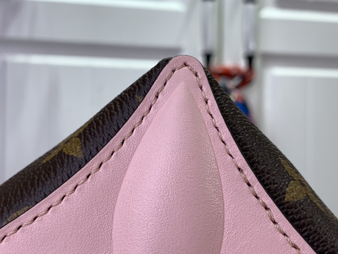 ルイヴィトン ポーチ 新作 Louis Vuitton ブルームポーチ ローズ ジャスマン M11303 モノグラム・キャンバス ゴールド金具 - 画像 (6)