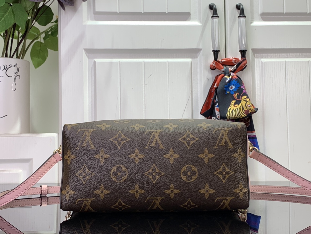 ルイヴィトン ポーチ 新作 Louis Vuitton ブルームポーチ ピンク M11303 モノグラム・キャンバス ゴールド金具 - 画像 (8)