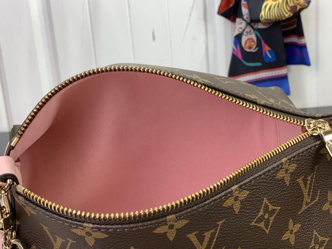 ルイヴィトン ポーチ 新作 Louis Vuitton ブルームポーチ ピンク M11303 モノグラム・キャンバス ゴールド金具 - 画像 (3)