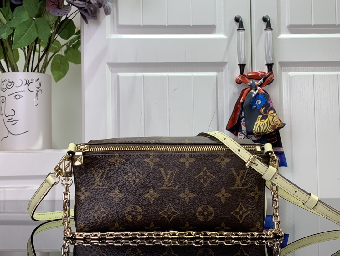 ルイヴィトン ポーチ 新作 Louis Vuitton ブルームポーチ イエローグリーン M11672 モノグラム・キャンバス ゴールド金具 - 画像 (8)
