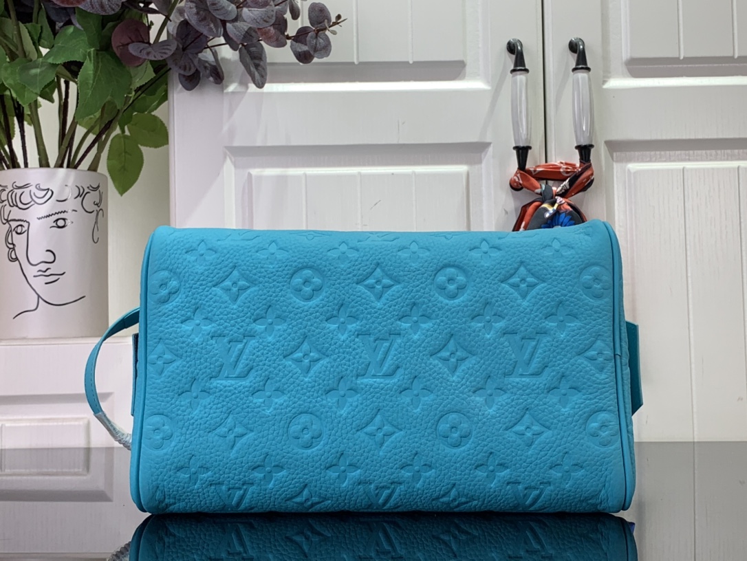ルイヴィトン バスルームポーチ 新作 Louis Vuitton ドップ・キット ターコイズ M44494 モノグラム・パターン ブラック金具 - 画像 (7)