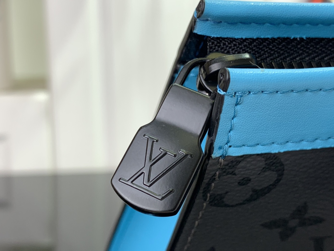 ルイヴィトン クラッチバッグ 新作 Louis Vuitton ポシェット・ヴォワヤージュ MM ターコイズ M11466 モノグラム・エクリプス リバース キャンバス ブラック金具 - 画像 (5)