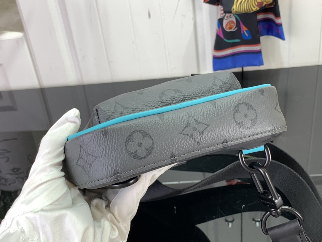ルイヴィトン スリングバッグ 新作 Louis Vuitton アヴェニュー・スリングバッグ PM ターコイズ M11703 モノグラム・エクリプス リバース キャンバス ブラック金具 - 画像 (7)