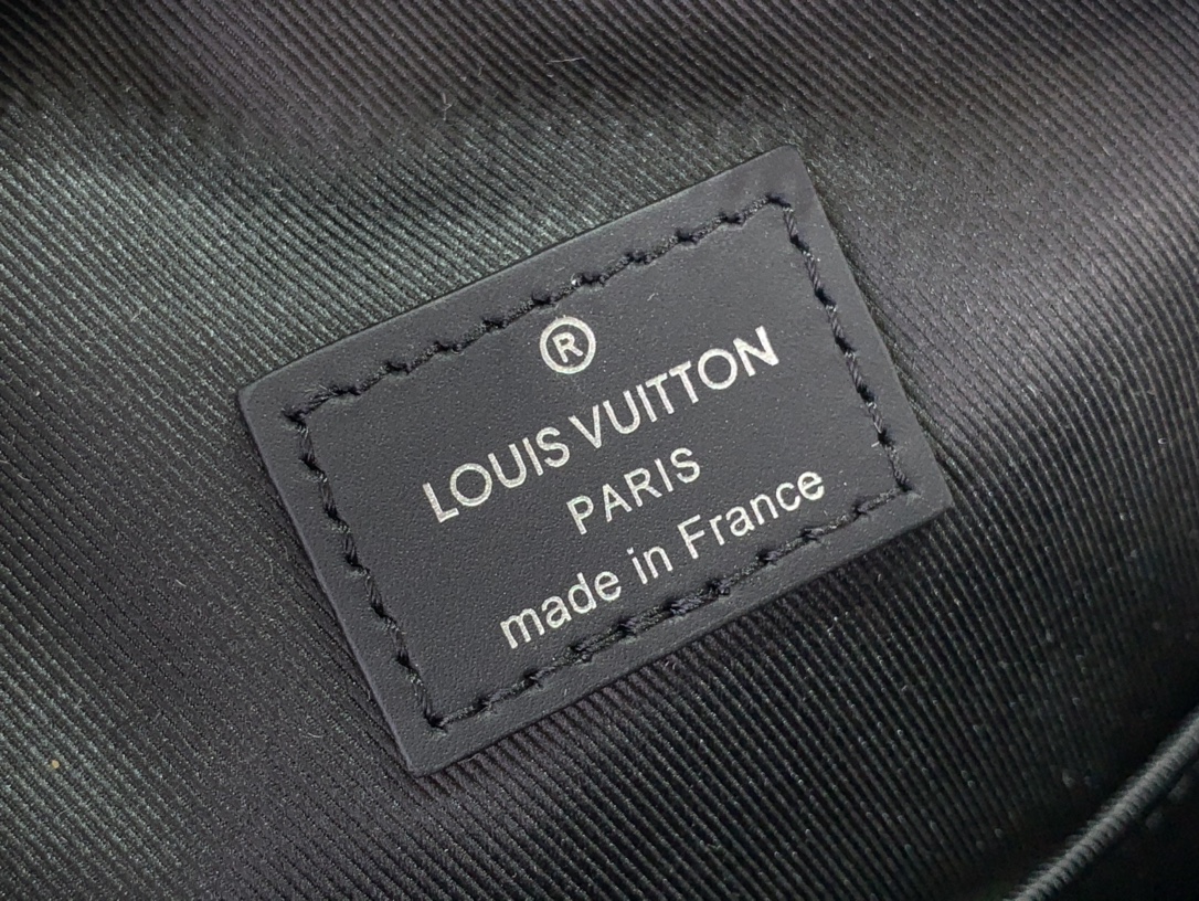 ルイヴィトン スリングバッグ 新作 Louis Vuitton アヴェニュー・スリングバッグ PM ターコイズ M11703 モノグラム・エクリプス リバース キャンバス ブラック金具 - 画像 (2)