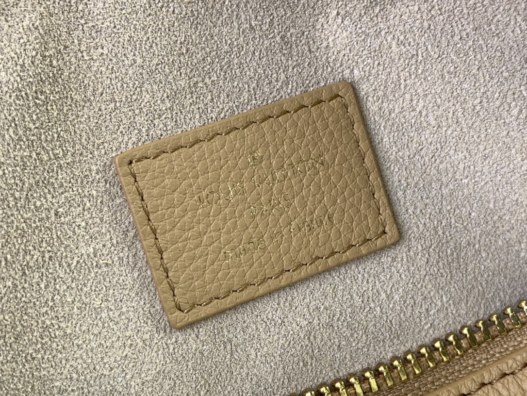 ルイヴィトン バムバッグ 新作 Louis Vuitton Low Key Bumbag Urban Yellow m83546 グレインカーフレザー ゴールド金具 - 画像 (2)