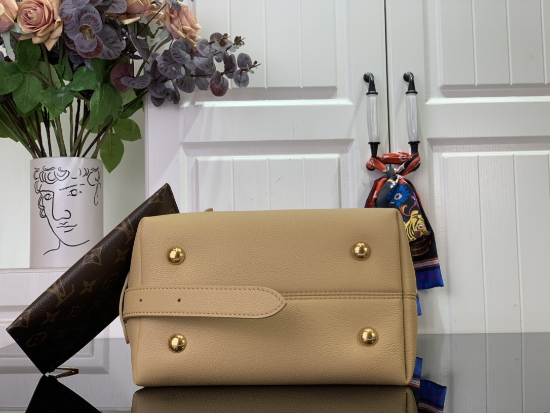 ルイヴィトン ホーボーバッグ 新作 Louis Vuitton ロウキー・ホーボー PM Urban Yellow M25353 カーフレザー ゴールド金具 - 画像 (7)