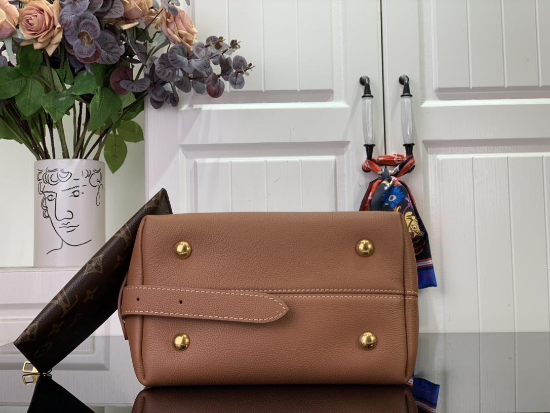 ルイヴィトン ホーボーバッグ 新作 Louis Vuitton ロウキー・ホーボー PM コニャック M25354 カーフレザー ゴールド金具 - 画像 (7)