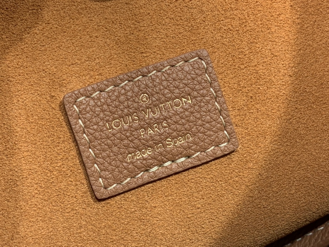 ルイヴィトン ホーボーバッグ 新作 Louis Vuitton ロウキー・ホーボー PM コニャック M25354 カーフレザー ゴールド金具 - 画像 (2)