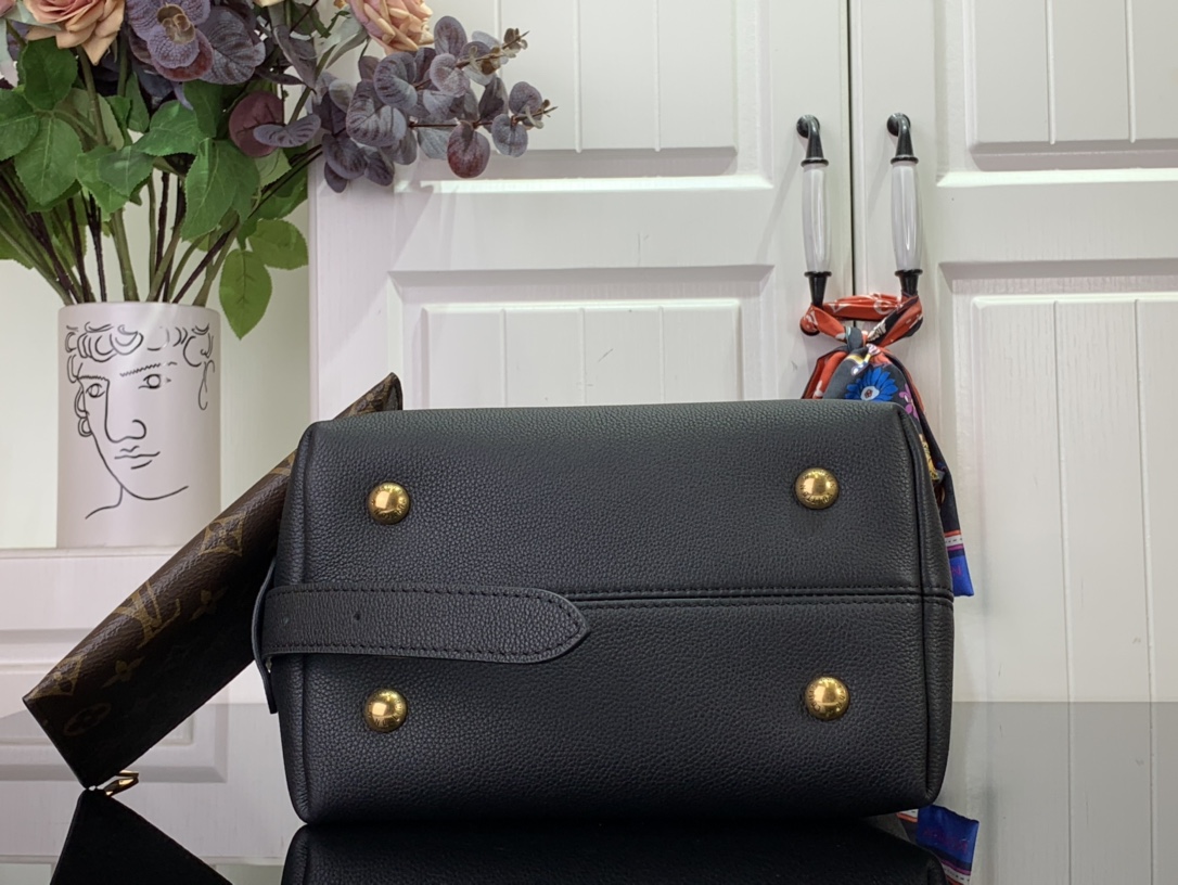 ルイヴィトン ホーボーバッグ 新作 Louis Vuitton ロウキー・ホーボー PM ブラック M25352 カーフレザー ゴールド金具 - 画像 (7)