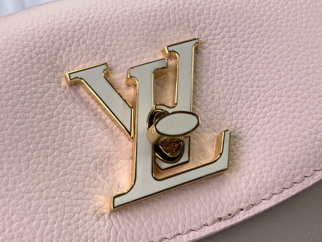 ルイヴィトン ハンドバッグ 新作 Louis Vuitton ロックミー・エヴァー MINI Gris Colombe/Quartz M23442 グレインカーフレザー ゴールド金具 - 画像 (5)