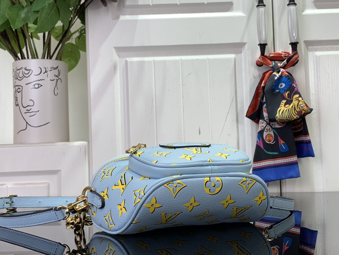 ルイヴィトン バムバッグ 新作 Louis Vuitton ミニ バムバッグ ベビー ブルー M83694 モノグラム・アンプラント レザー ゴールド金具 - 画像 (7)