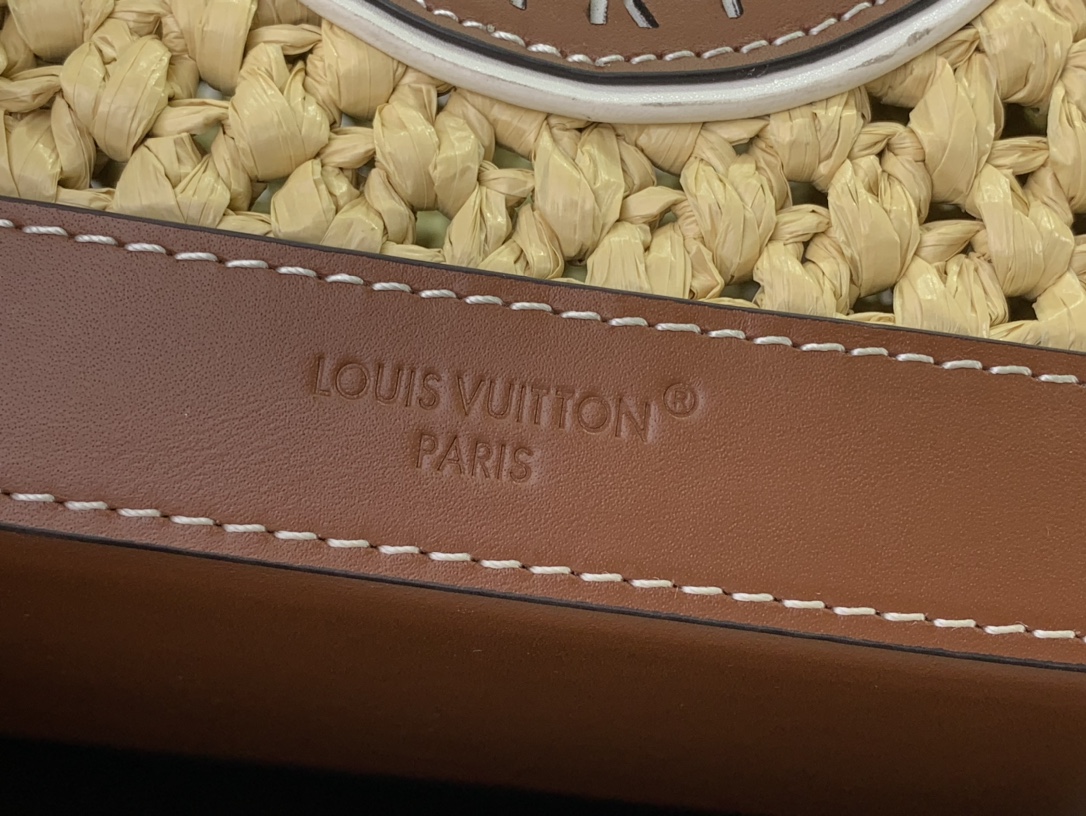 ルイヴィトン ショルダーバッグ 新作 Louis Vuitton ノエ BB 2024新作 ナチュラル / タン M24722 ラフィア(ヤシ) ゴールド金具 - 画像 (4)