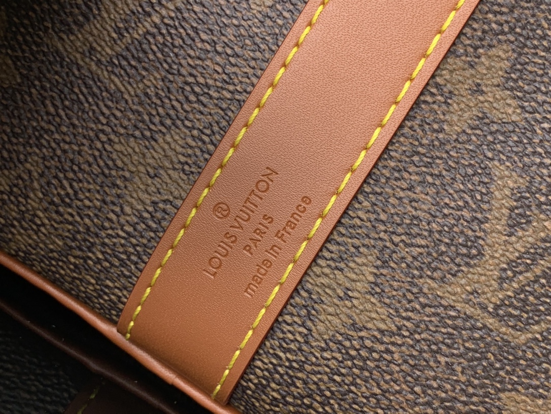 ルイヴィトン バンドリエール 新作 Louis Vuitton キーポル・バンドリエール 50 ダークブラウン M11541 モノグラム・ダスト キャンバス ゴールド金具 ボストンバッグ - 画像 (4)
