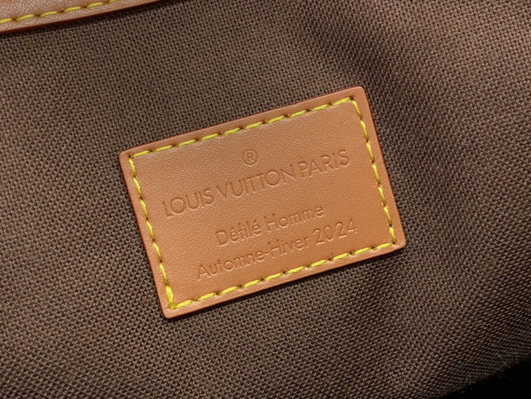 ルイヴィトン バンドリエール 新作 Louis Vuitton キーポル・バンドリエール 50 ダークブラウン M11541 モノグラム・ダスト キャンバス ゴールド金具 ボストンバッグ - 画像 (2)