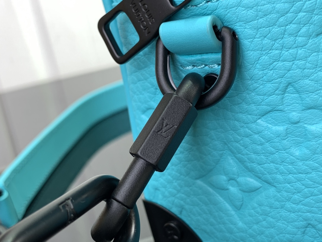 ルイヴィトン ショルダーバッグ 新作 Louis Vuitton ミニ・ソフトトランク ターコイズ M11673 牛革 ブラック金具 - 画像 (7)