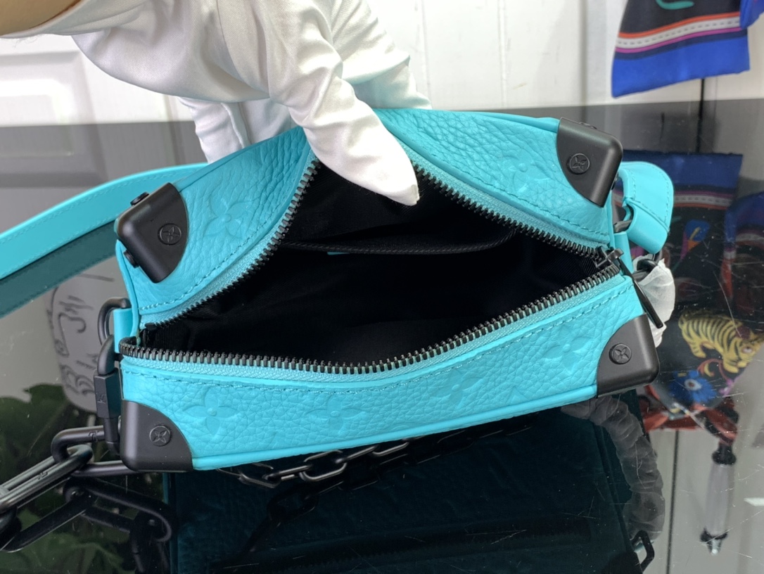 ルイヴィトン ショルダーバッグ 新作 Louis Vuitton ミニ・ソフトトランク ターコイズ M11673 牛革 ブラック金具 - 画像 (3)