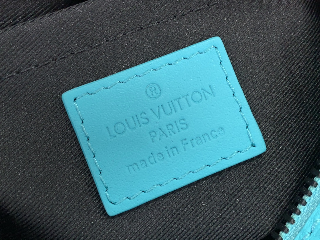 ルイヴィトン ショルダーバッグ 新作 Louis Vuitton ミニ・ソフトトランク ターコイズ M11673 牛革 ブラック金具 - 画像 (2)