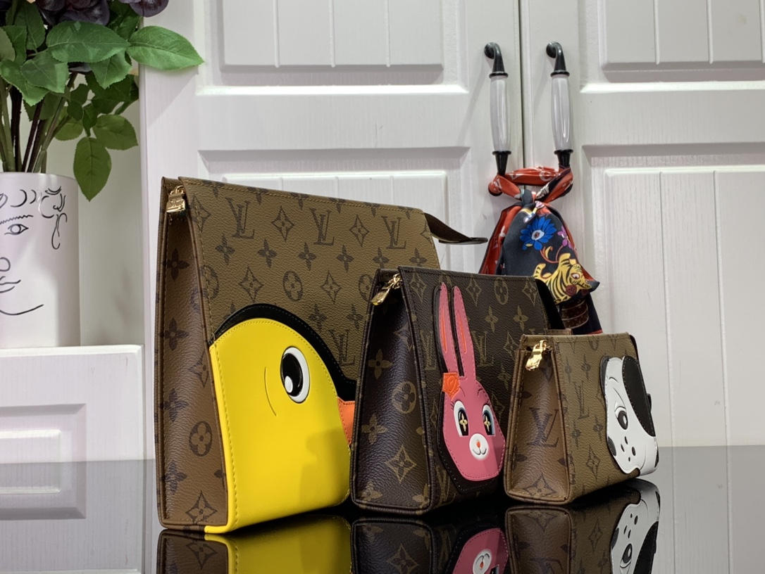ルイヴィトン ポーチ 新作 Louis Vuitton トリオ・ポッシュ・トワレ M11254 モノグラム・キャンバス ゴールド金具 - 画像 (7)