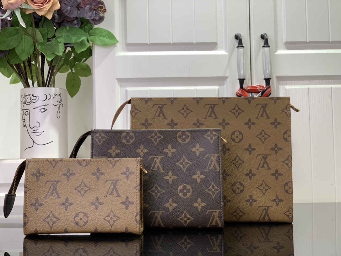 ルイヴィトン ポーチ 新作 Louis Vuitton トリオ・ポッシュ・トワレ M11254 モノグラム・キャンバス ゴールド金具 - 画像 (6)