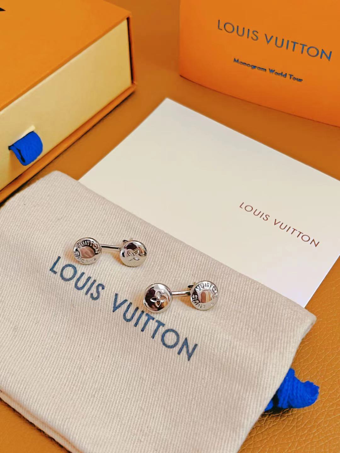 最高級ルイヴィトンスーパーコピー ルイヴィトンピアスコピー ピアス・LV スタッズ M02021 シルバー - 画像 (5)