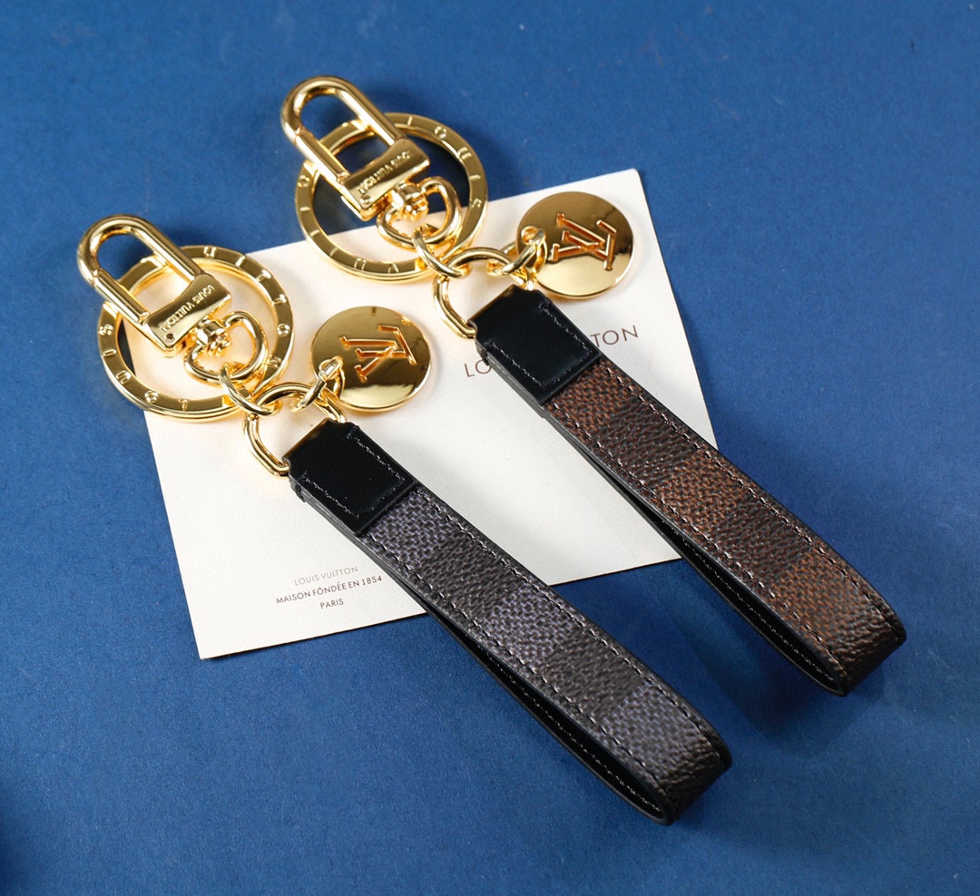 最高級ルイヴィトンスーパーコピー ルイヴィトンキーホルダーコピー キーホルダー・LV パドロック M00745 シルバー ゴールド - 画像 (9)