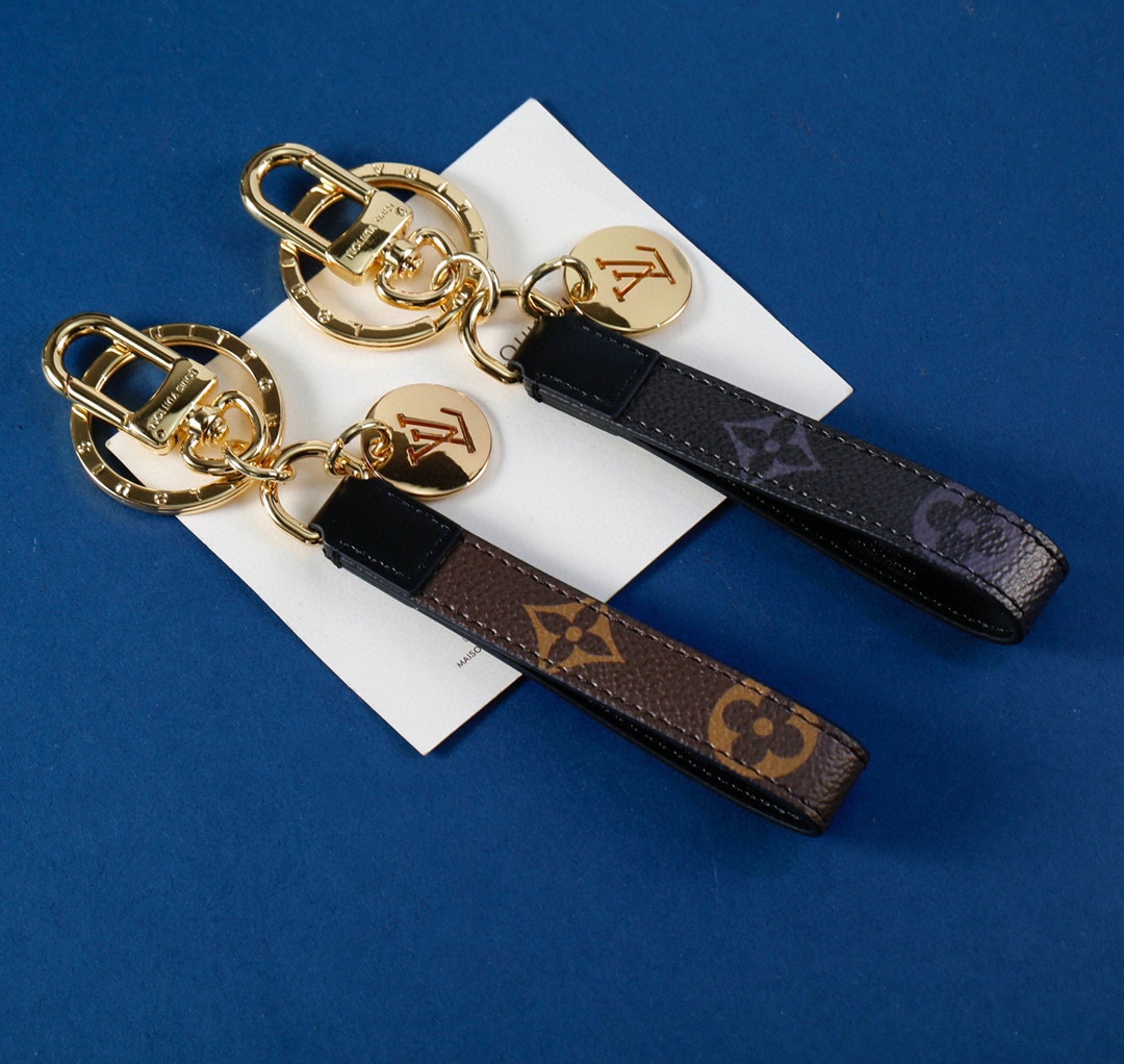 最高級ルイヴィトンスーパーコピー ルイヴィトンキーホルダーコピー キーホルダー・LV パドロック M00745 シルバー ゴールド - 画像 (6)