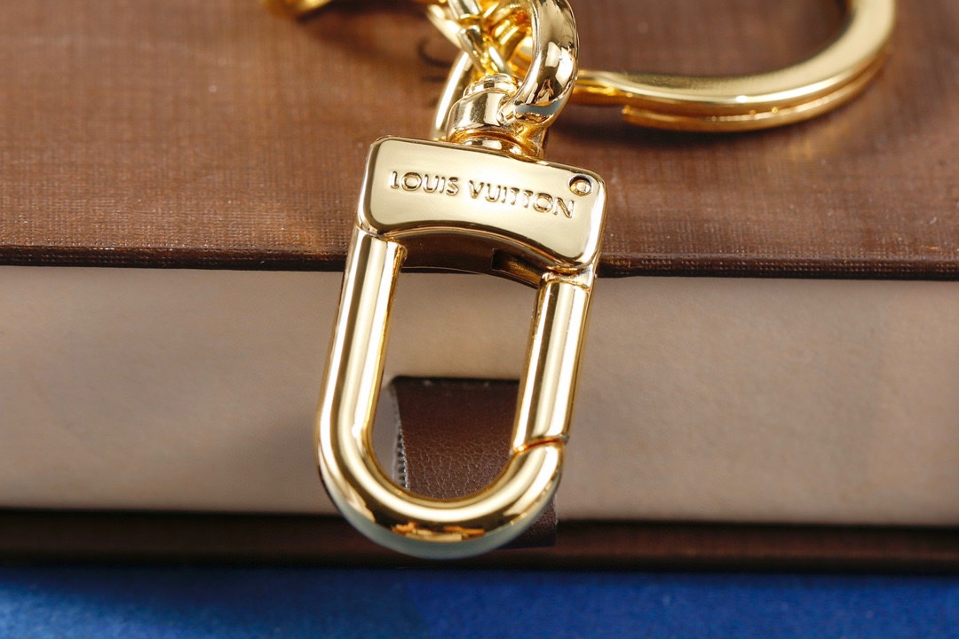 最高級ルイヴィトンスーパーコピー ルイヴィトンキーホルダーコピー キーホルダー・LV パドロック M00745 シルバー ゴールド - 画像 (3)