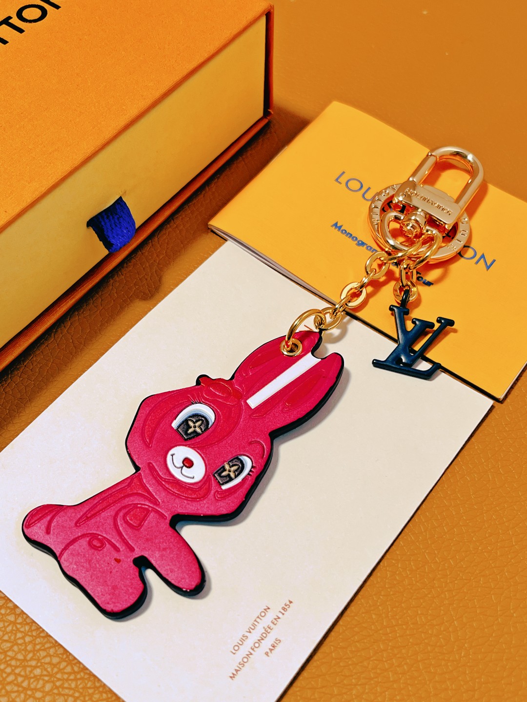 最高級ルイヴィトンスーパーコピー ルイヴィトンキーホルダーコピー キーホルダー・アニモグラム ラビット M01970 ゴールド - 画像 (7)