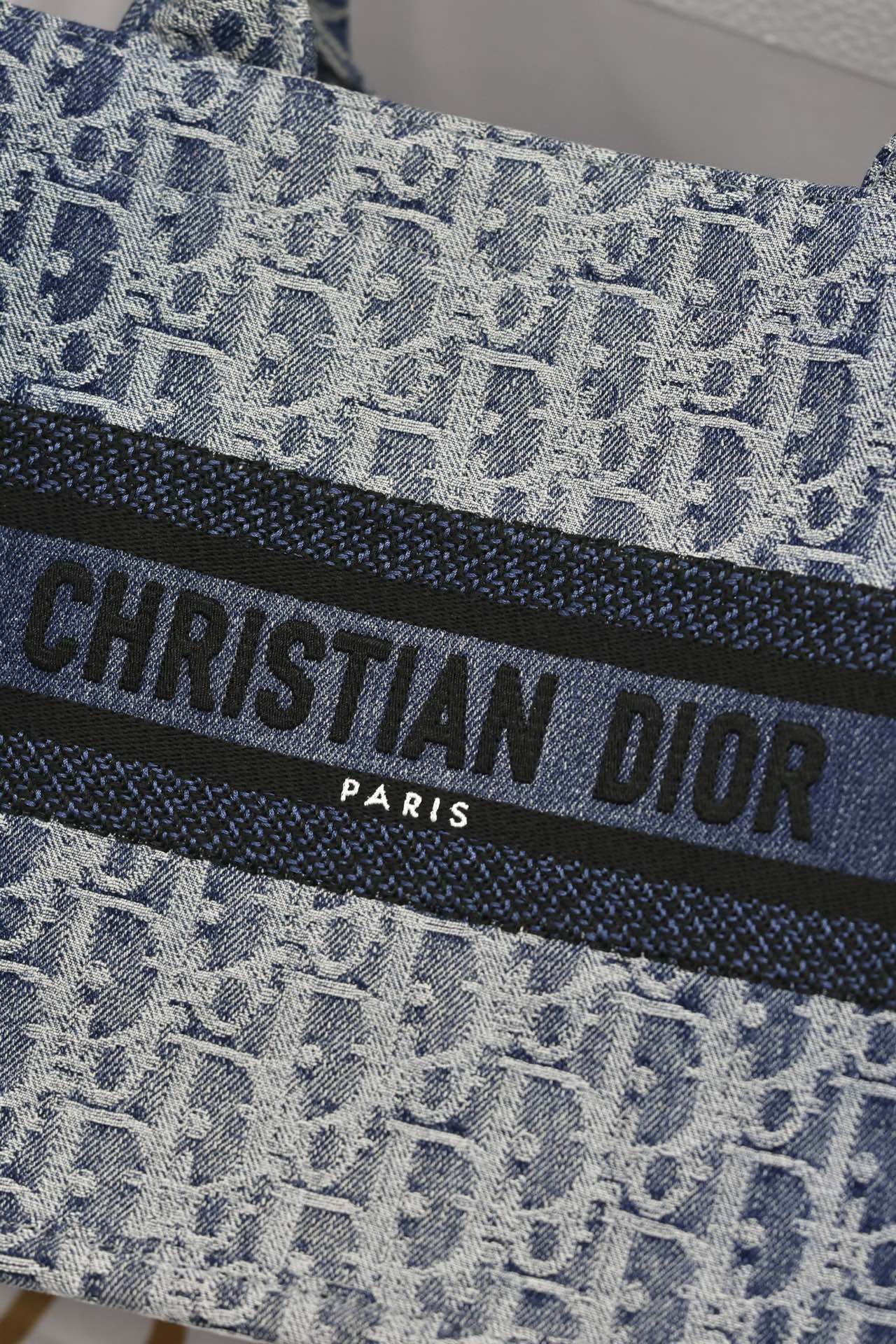 最高級ディオールスーパーコピー ディオールバッグコピー Dior Book Tote バッグ スモール M1288ZEGC_M49E ネイビー - 画像 (5)