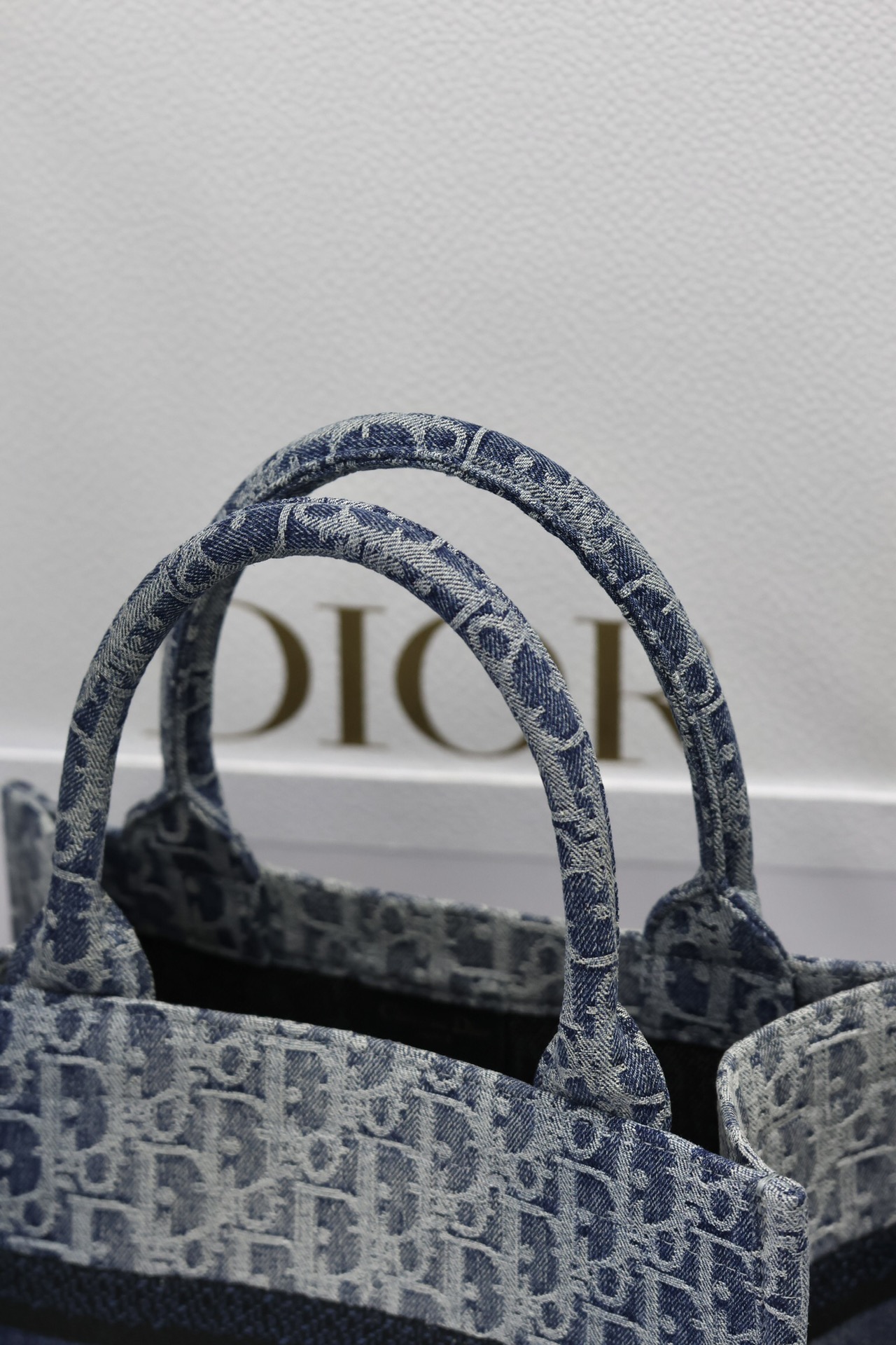 最高級ディオールスーパーコピー ディオールバッグコピー Dior Book Tote バッグ スモール M1288ZEGC_M49E ネイビー - 画像 (4)