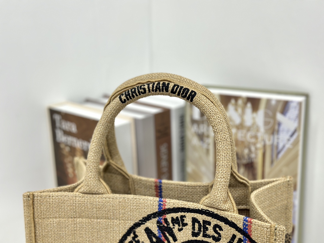 最高級ディオールスーパーコピー ディオールバッグコピー Dior Book Tote バッグ スモール M1288ZEGC_M918 ベージュ - 画像 (7)
