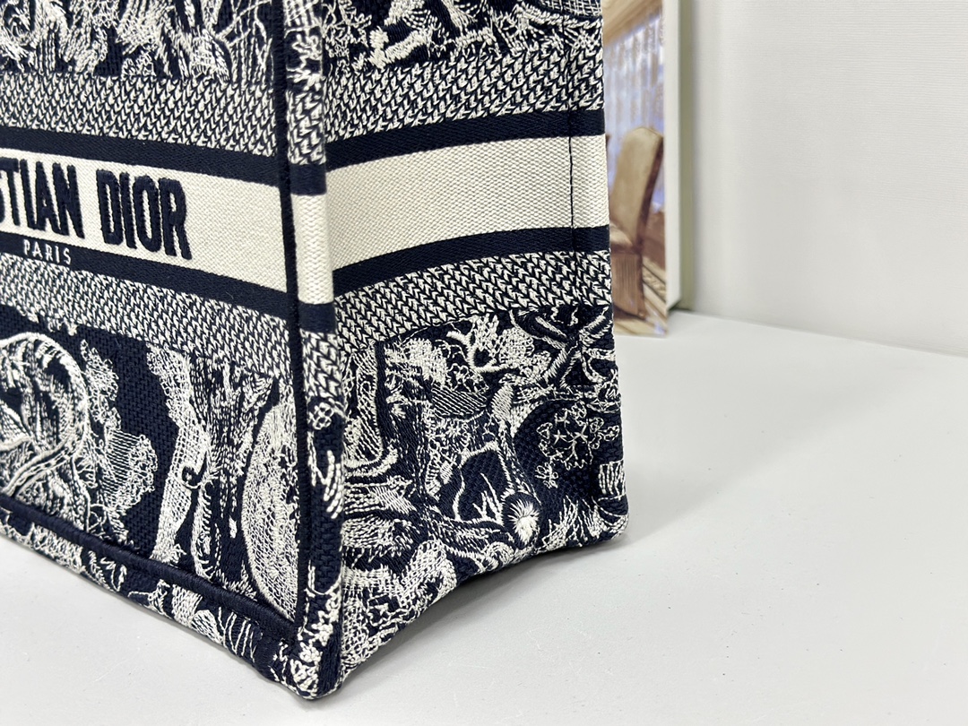 最高級ディオールスーパーコピー ディオールバッグコピー Dior Book Tote バッグ スモール M1265ZRGO_M35I ブルー×ホワイト - 画像 (5)