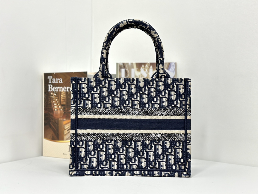 最高級ディオールスーパーコピー ディオールバッグコピー Dior Book Tote バッグ スモール M1325CZBB_M928 ブルー×ホワイト - 画像 (8)