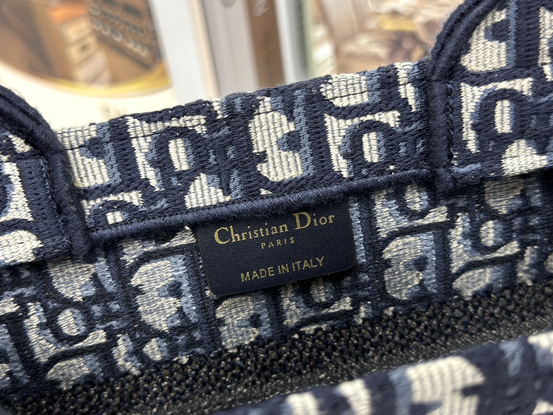 最高級ディオールスーパーコピー ディオールバッグコピー Dior Book Tote バッグ スモール M1325CZBB_M928 ブルー×ホワイト - 画像 (3)