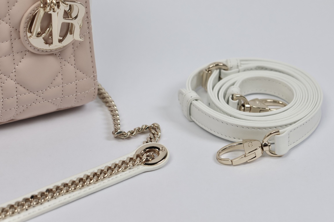 最高級ディオールスーパーコピー ディオールバッグコピー Lady Dior バッグ ミニ M0505ONGE_M050 ピンク×ホワイト ゴールド金具 - 画像 (6)