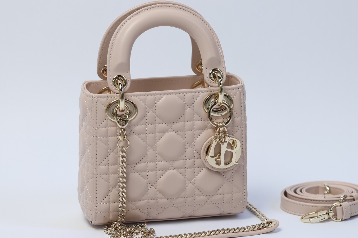 最高級ディオールスーパーコピー ディオールバッグコピー Lady Dior バッグ ミニ M0505ONGE_M51U ピンクベージュ系 ゴールド金具 - 画像 (8)