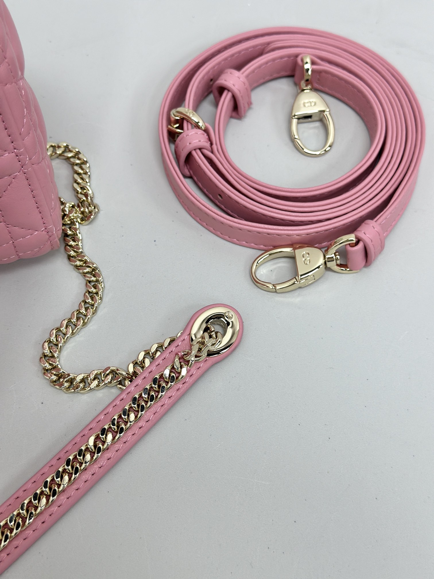 最高級ディオールスーパーコピー ディオールバッグコピー Lady Dior バッグ ミニ M0505ONGE_M00N ディープピンク ゴールド金具 - 画像 (7)