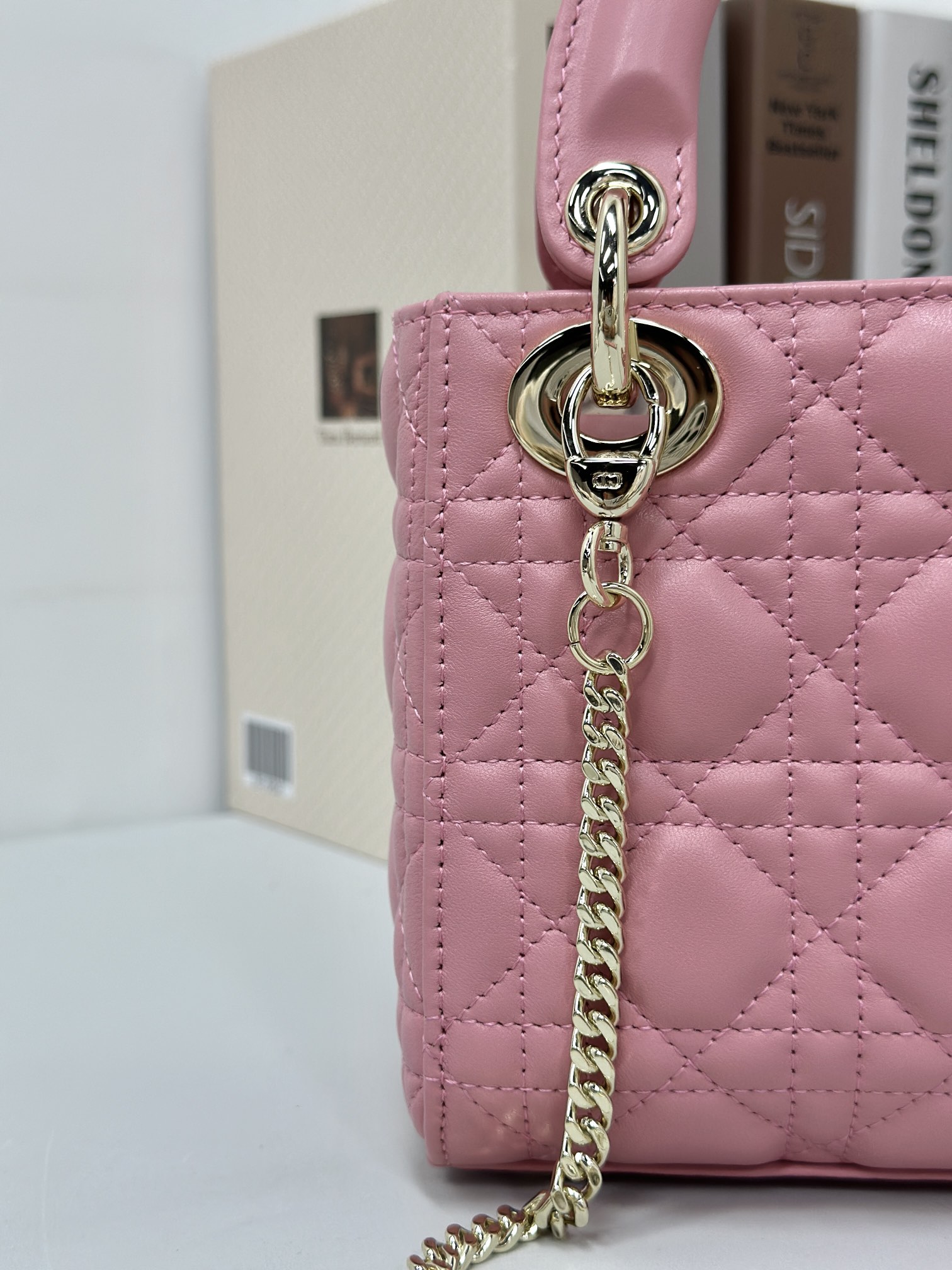 最高級ディオールスーパーコピー ディオールバッグコピー Lady Dior バッグ ミニ M0505ONGE_M00N ディープピンク ゴールド金具 - 画像 (5)
