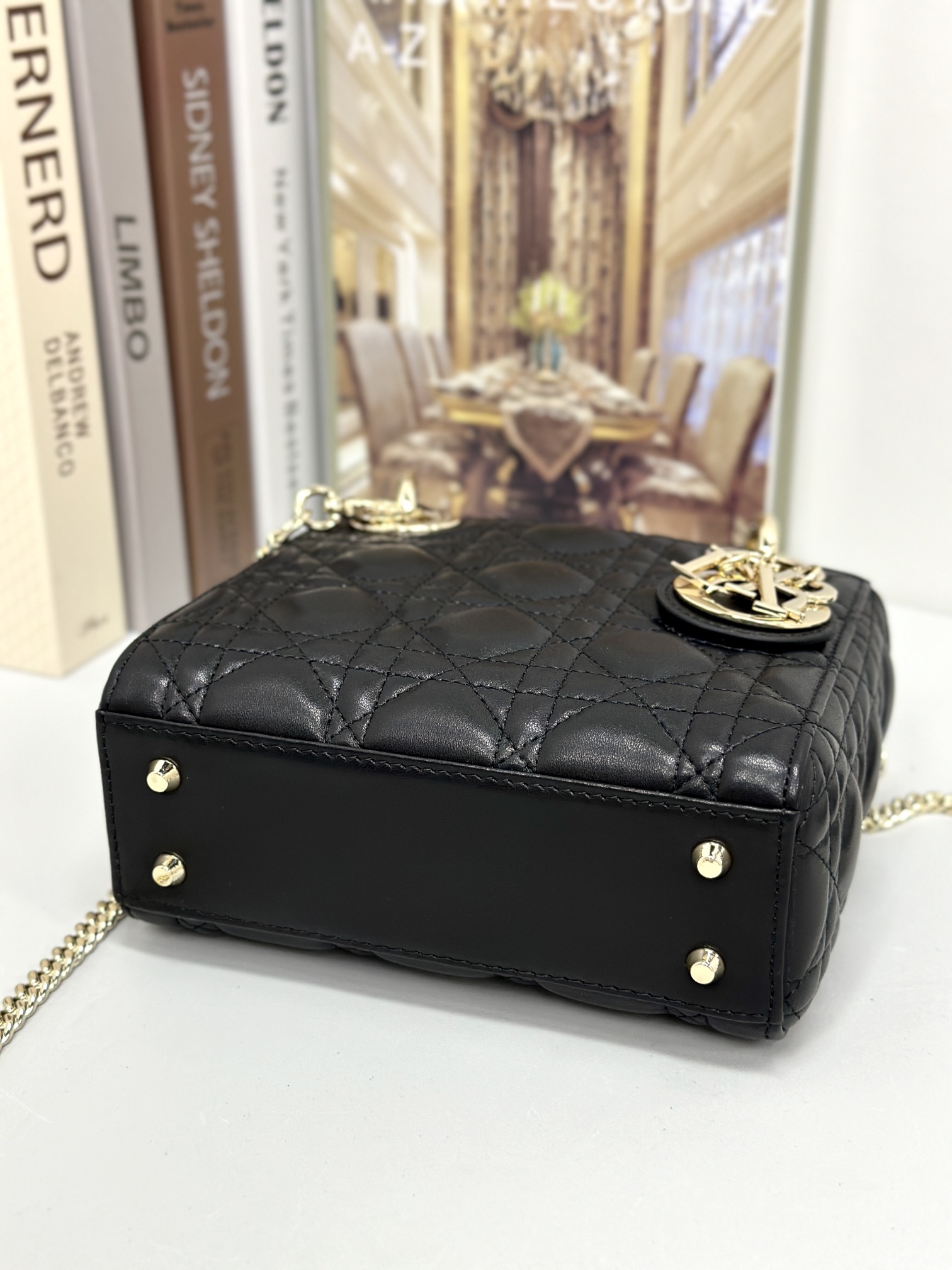 最高級ディオールスーパーコピー ディオールバッグコピー Lady Dior バッグ ミニ M0505ONGE_M900 黒 ブラック ゴールド金具 - 画像 (3)