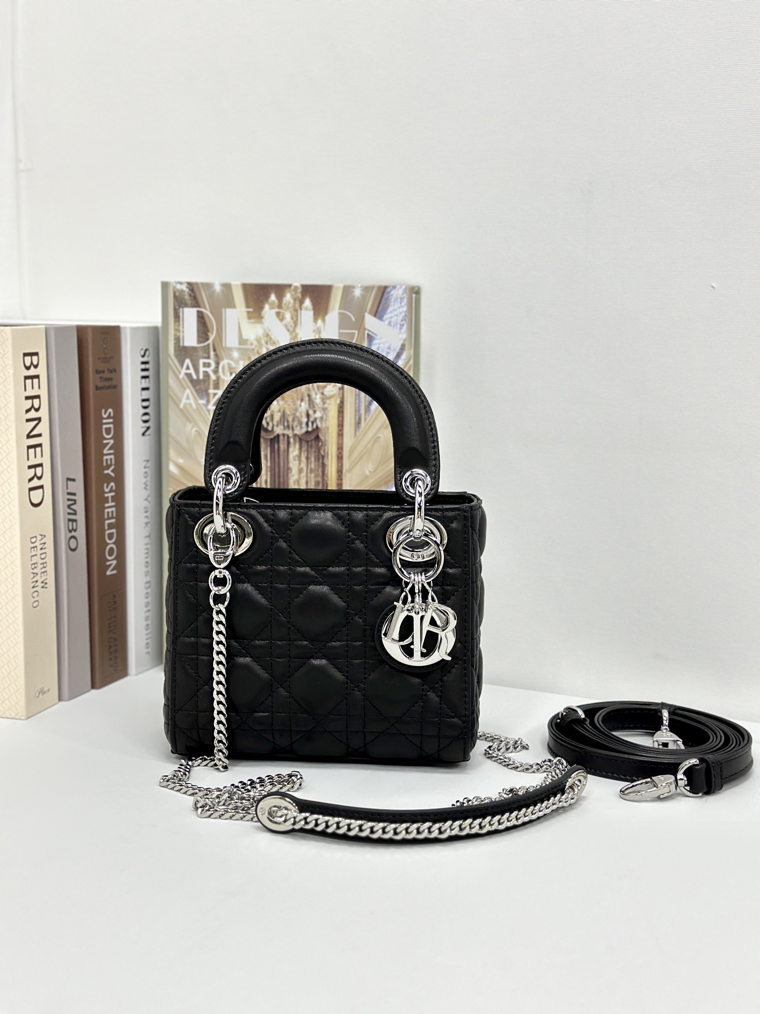 最高級ディオールスーパーコピー ディオールバッグコピー Lady Dior バッグ ミニ M0505ONGE_M900 黒 ブラック シルバー金具 - 画像 (9)