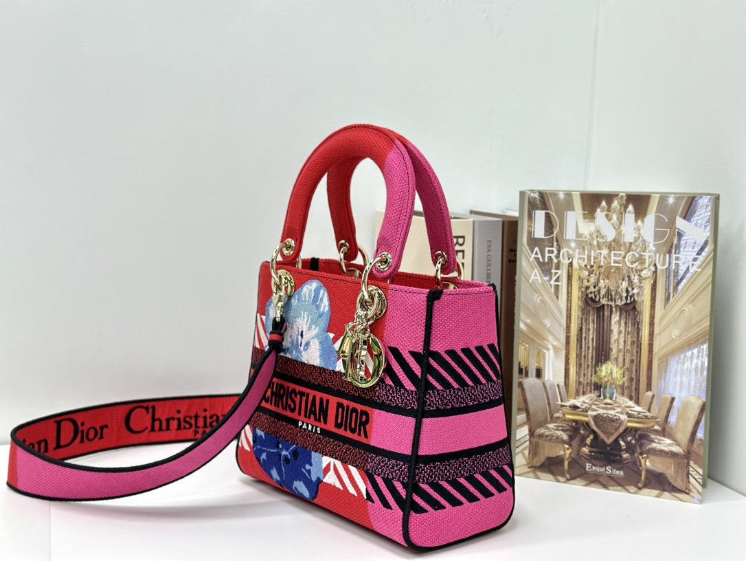 最高級ディオールスーパーコピー ディオールバッグコピー Lady D-Lite バッグ ミディアム M0565ORGO_M03I ピンク系 / フーシャ マルチ ゴールド金具 - 画像 (9)