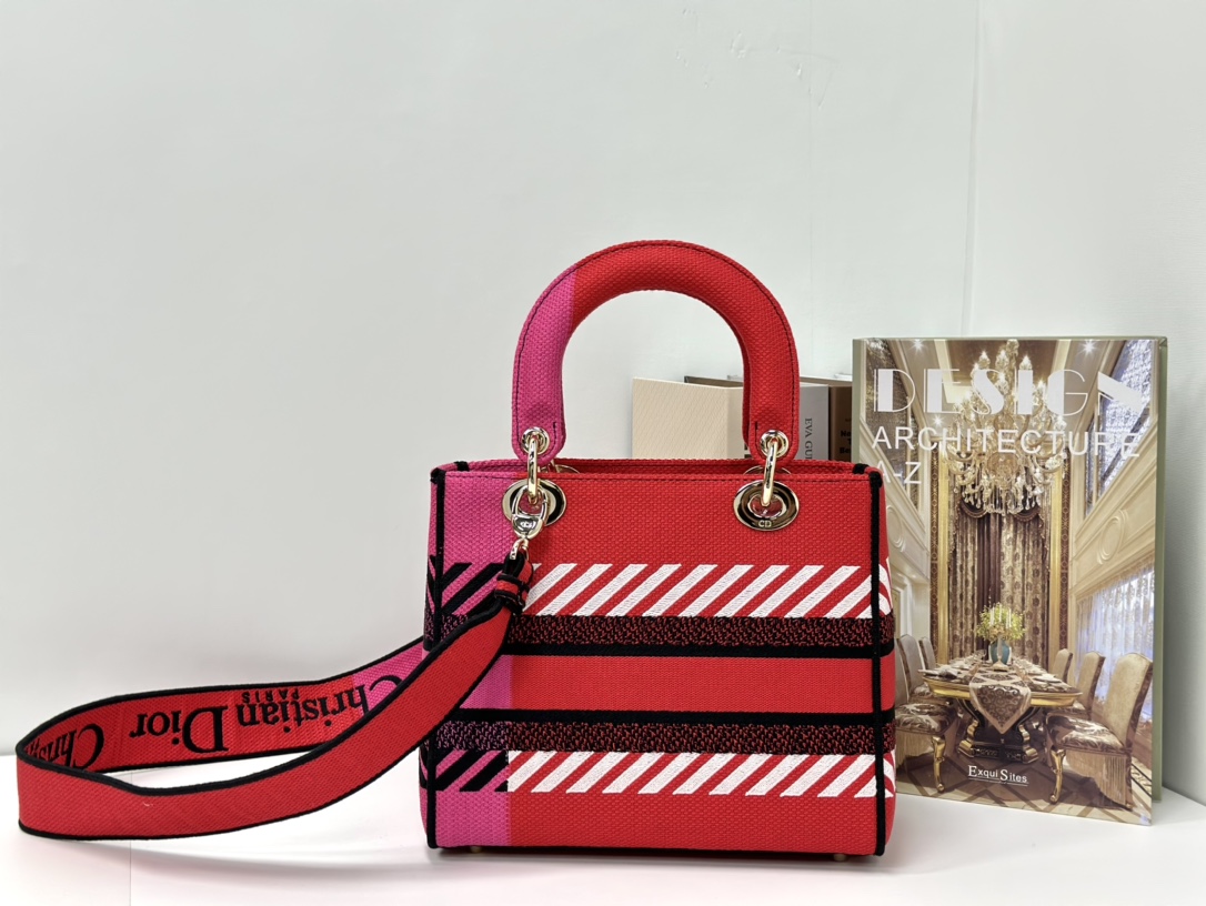 最高級ディオールスーパーコピー ディオールバッグコピー Lady D-Lite バッグ ミディアム M0565ORGO_M03I ピンク系 / フーシャ マルチ ゴールド金具 - 画像 (8)