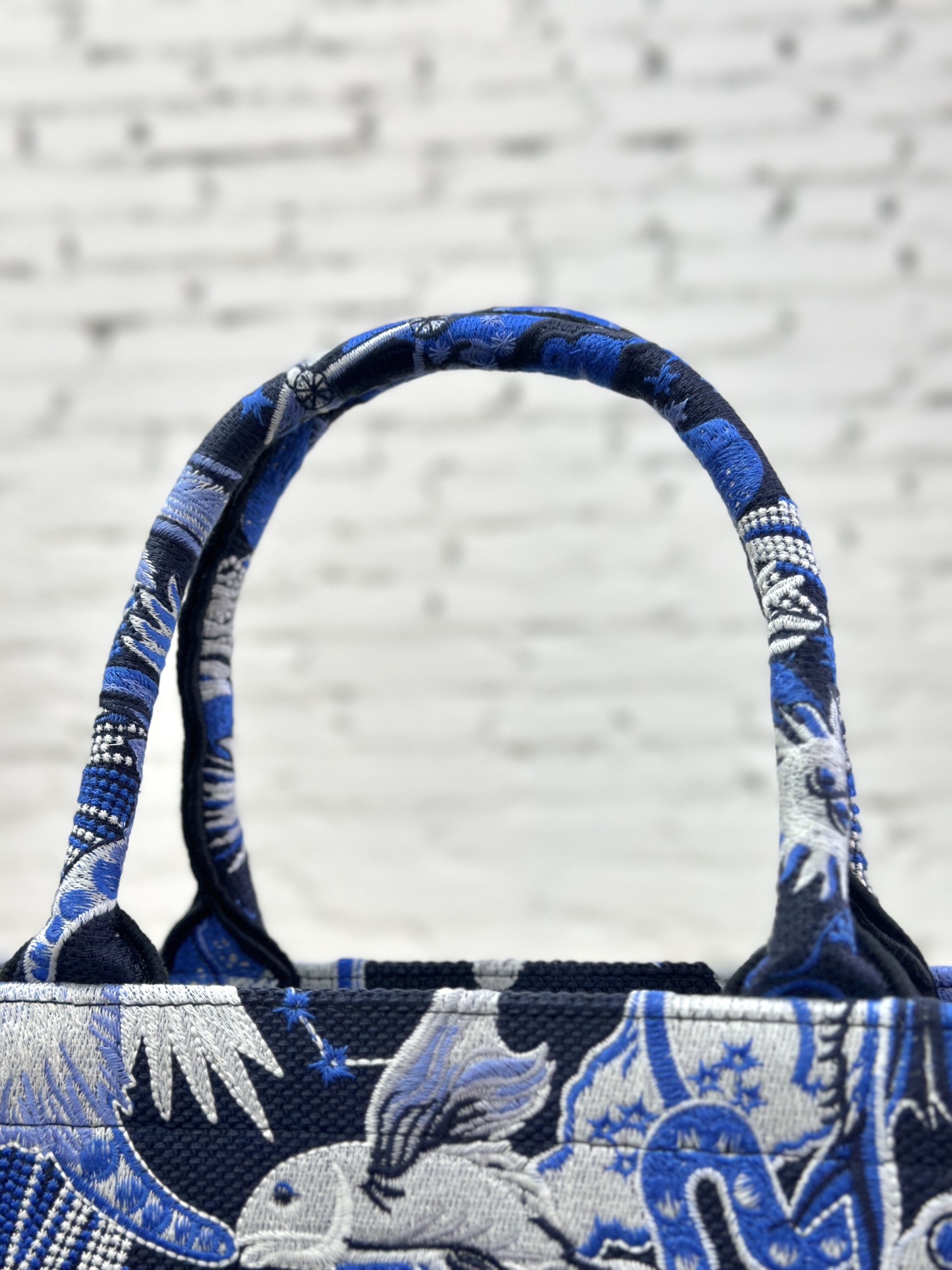 最高級ディオールスーパーコピー ディオールバッグコピー Dior Book Tote バッグ ラージ M1286ZTDT_M49E ブルー×ホワイト - 画像 (7)