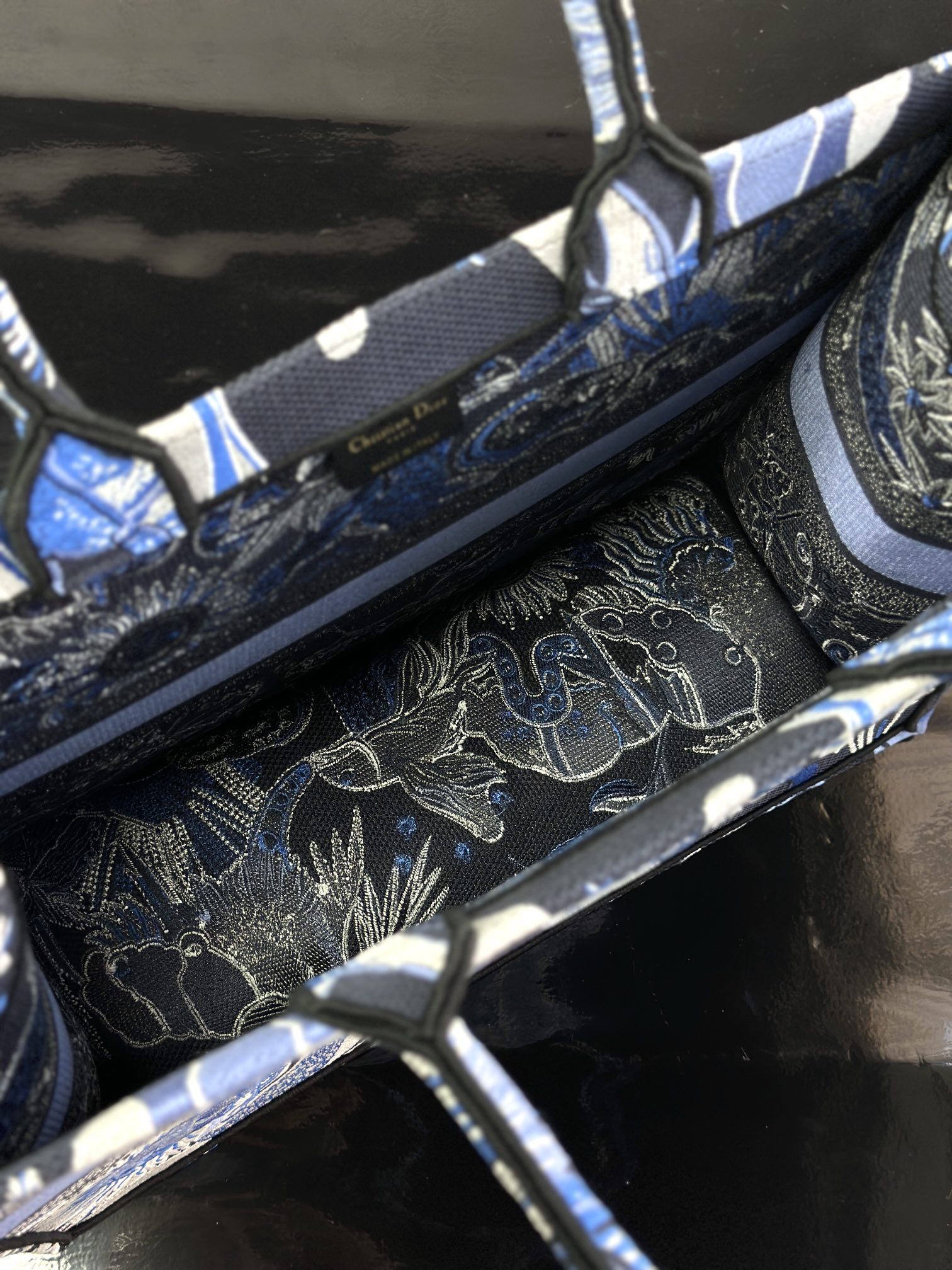 最高級ディオールスーパーコピー ディオールバッグコピー Dior Book Tote バッグ ラージ M1286ZTDT_M49E ブルー×ホワイト - 画像 (2)